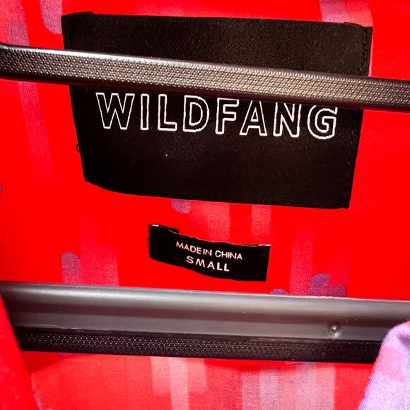 Wildfang The Empower Sleeveless Button-Up Shirt Women's Size Small Red Purple - Picture 3 of 4